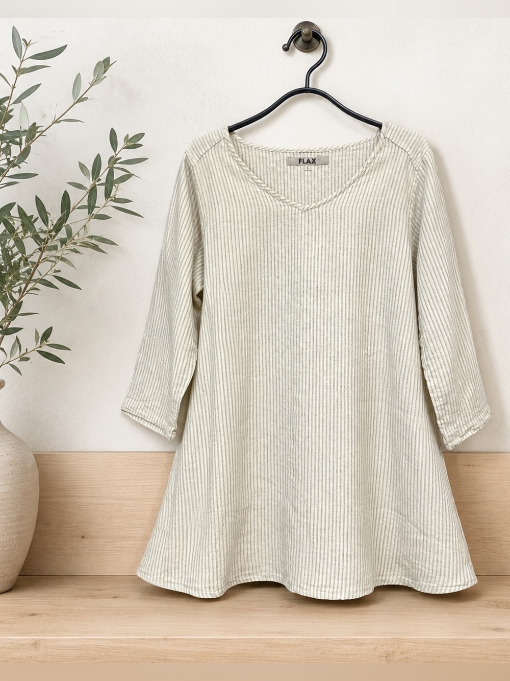 FLAX 100% Linen V-Neck Top | Made in Lithuania | Size Small | NWOT